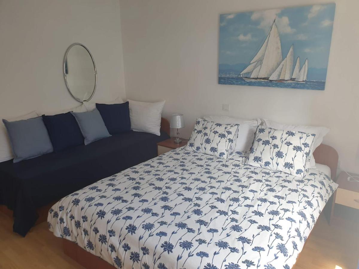 Apartments Mare Banjol Luaran gambar