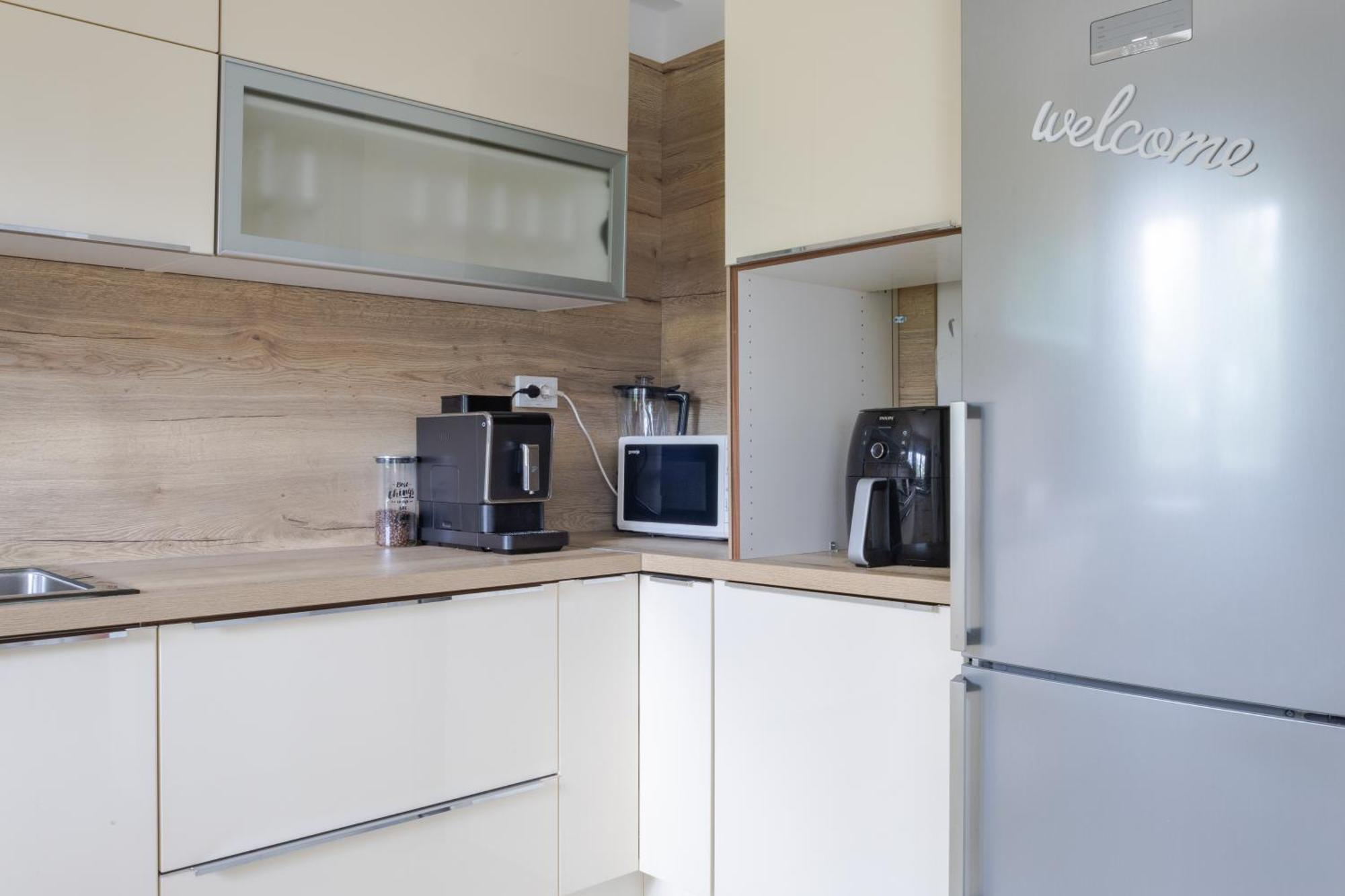 Apartments Mare Banjol Luaran gambar