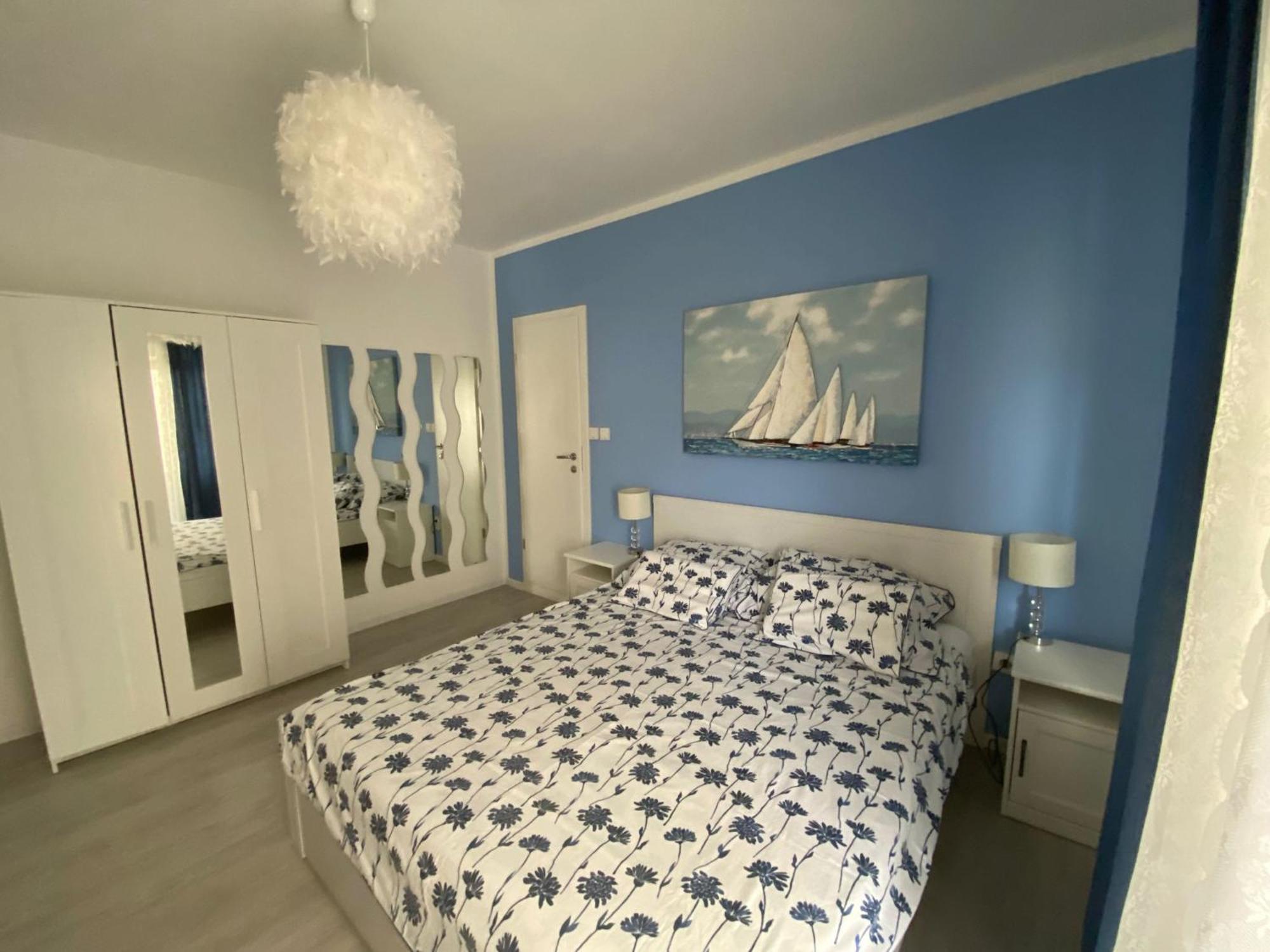 Apartments Mare Banjol Luaran gambar